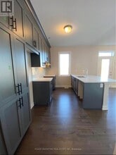 212 Argonaut Cir in Ottawa, ON - Building Photo - Building Photo