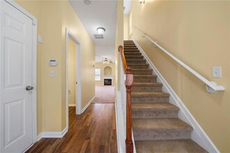 2518 Capella Cir SW in Atlanta, GA - Building Photo - Building Photo