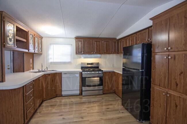 3613 Page Pl in Coffeyville, KS - Building Photo - Building Photo