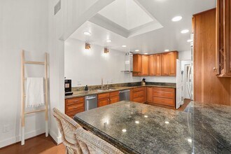 16936 Via De Santa Fe in Rancho Santa Fe, CA - Building Photo - Building Photo