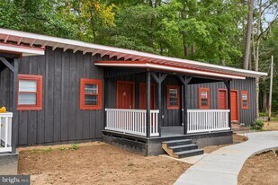 44600 Tall Timbers Rd in Tall Timbers, MD - Building Photo