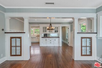 4609 W 17th St in Los Angeles, CA - Building Photo - Building Photo