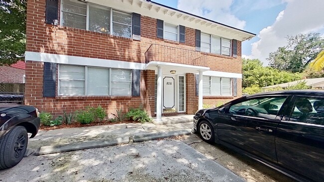 property at 828 Acosta St