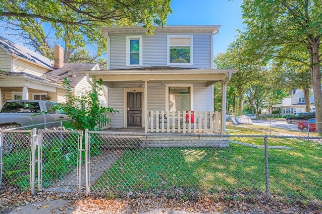 1000 26th Ave NE, Unit First floor (Unit 1) in Minneapolis, MN - Building Photo - Building Photo