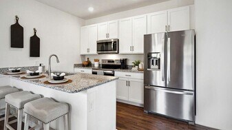 2543 Legg Ln in Knoxville, TN - Building Photo