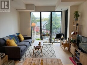430 Roncesvalles Ave in Toronto, ON - Building Photo - Building Photo