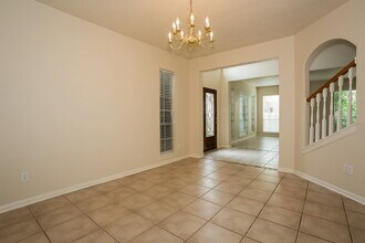 1407 Hollow Branch Ln in Seabrook, TX - Foto de edificio - Building Photo