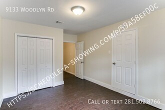 9133 Woodlyn Rd in Houston, TX - Building Photo - Building Photo
