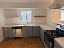 280 Pemaco Ln in Uniondale, NY - Building Photo