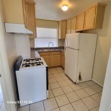 2100 Cabrillo Ave in Torrance, CA - Building Photo - Building Photo