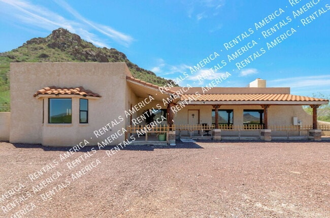 property at 3951 W Irvington Rd