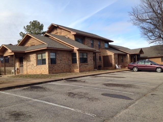 Spring Creek Apartments in Mammoth Spring, AR - Building Photo