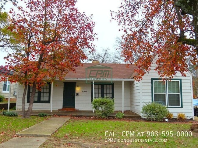 property at 1306 S Glenwood Blvd