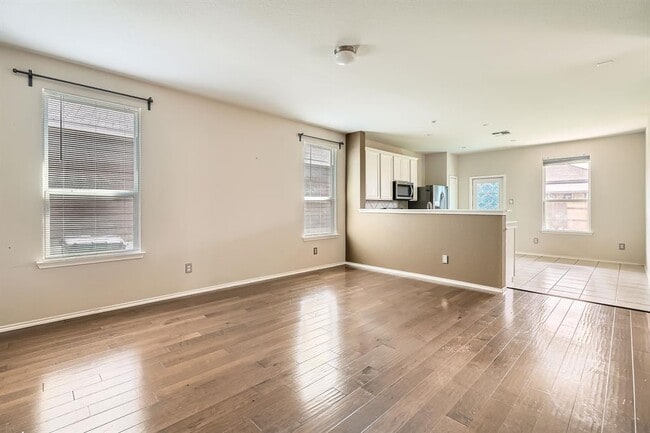 183 Eves Necklace Dr. in Buda, TX - Building Photo - Building Photo