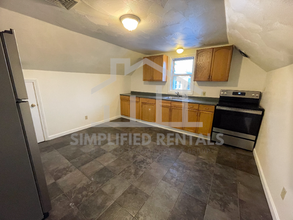 18 W Bowers St-Unit -2 in Lowell, MA - Building Photo - Building Photo