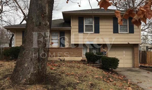 property at 8404 E 91st Terrace