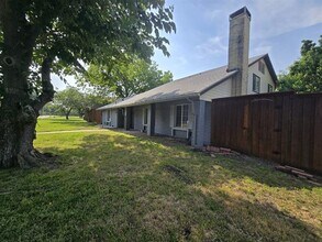 1618 Sara Ln in Richardson, TX - Building Photo - Building Photo