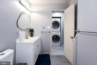 3319 Huntley Sq Dr in Temple Hills, MD - Building Photo - Building Photo