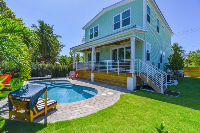 property at 1730 United St