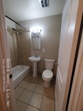 9243 S Stony Island Ave in Chicago, IL - Building Photo - Building Photo