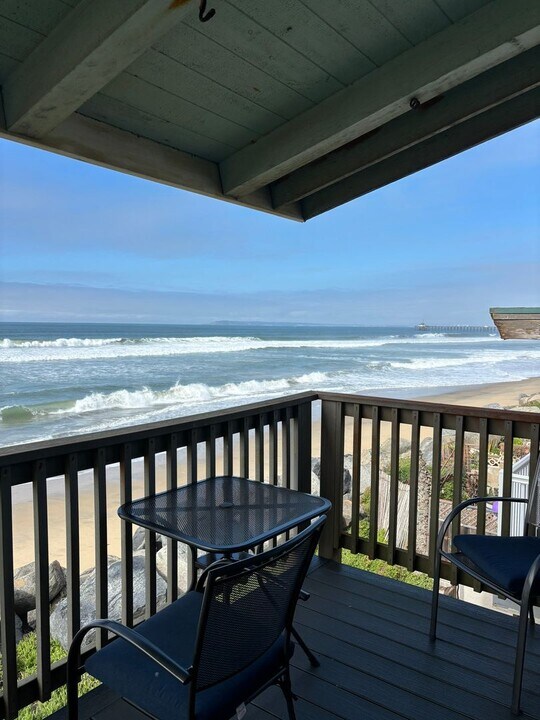 1478-1480 Seacoast Dr in Imperial Beach, CA - Building Photo