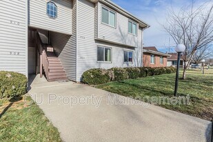 922 Kara Dr in Champaign, IL - Building Photo