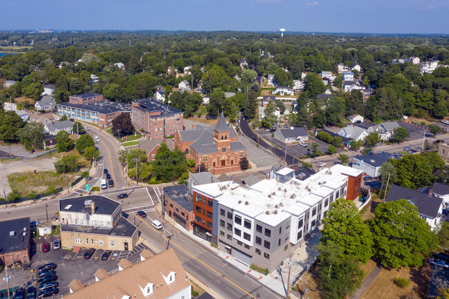 Ten Front in Weymouth, MA - Building Photo - Building Photo