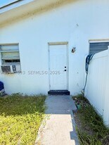 301 9th St in Hallandale Beach, FL - Building Photo