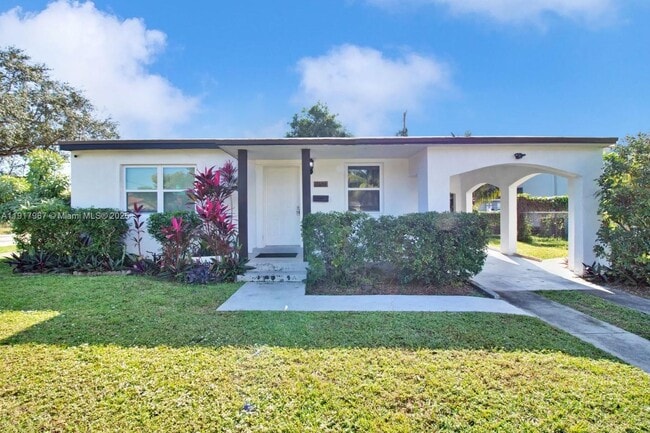 2604 Fletcher Ct in Hollywood, FL - Building Photo - Building Photo