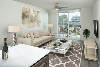 Camden Las Olas in Fort Lauderdale, FL - Building Photo - Building Photo