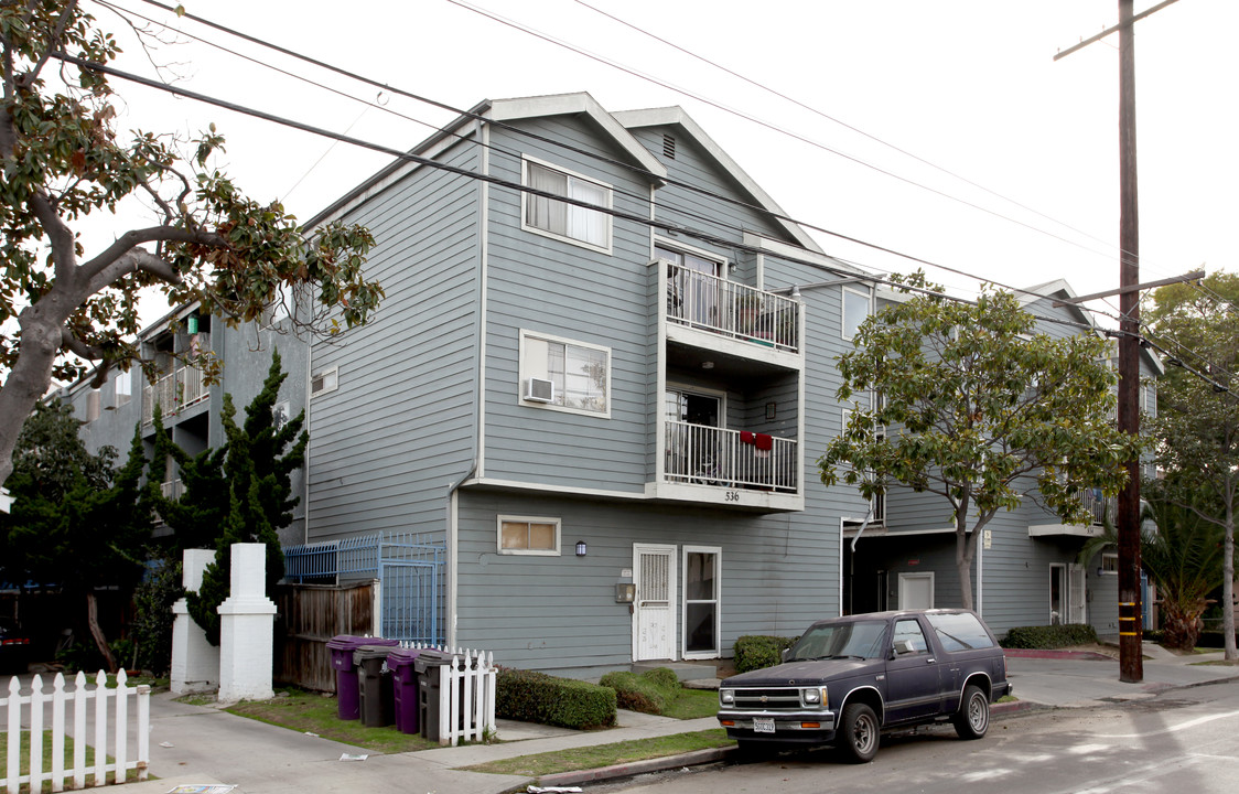 534-536 Rose Ave in Long Beach, CA - Foto de edificio