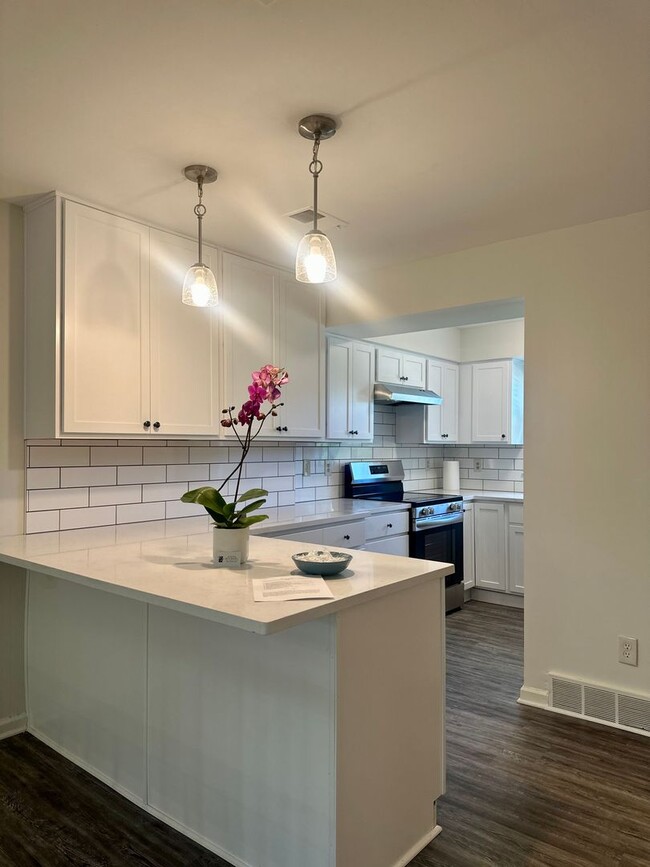 property at 185 S Eagle Creek Dr