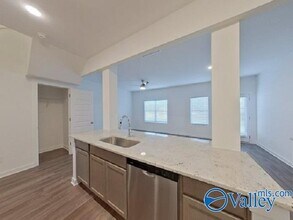 6150 Taramore Ln NW in Huntsville, AL - Building Photo - Building Photo