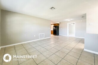 1103 Chelsea Ln in Holiday, FL - Foto de edificio - Building Photo