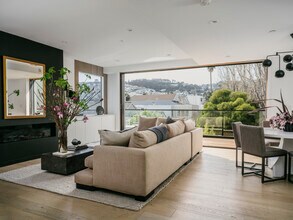 1126 Sanchez St in San Francisco, CA - Building Photo - Building Photo