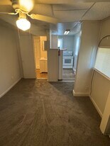 4863 Dixie Hwy, Unit Studio in Saginaw, MI - Building Photo