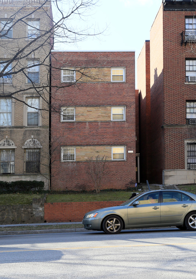 3628 Connecticut Ave NW in Washington, DC - Building Photo - Building Photo