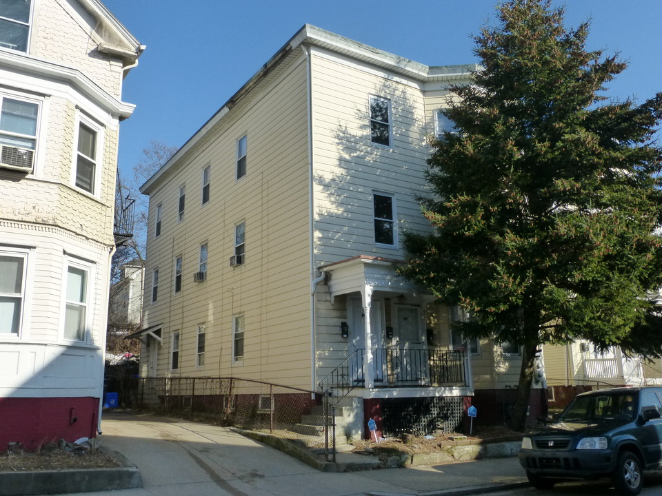 67-69 Felix Street in Providence, RI - Building Photo