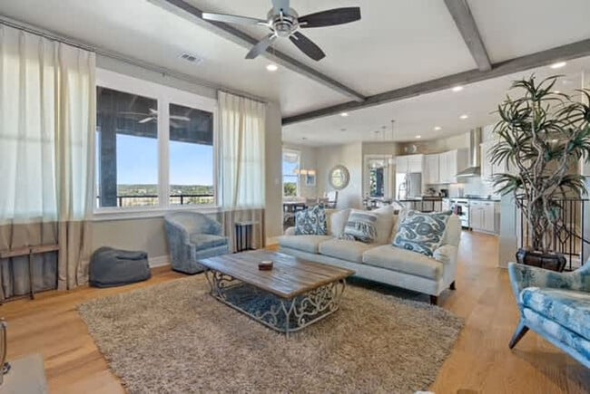 2208 Sea Biscuit Cove