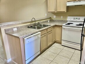 2470 Trailwood Dr in Cantonment, FL - Building Photo - Building Photo