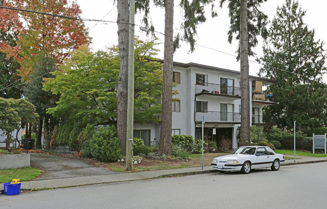 Century Place in Burnaby, BC - Building Photo