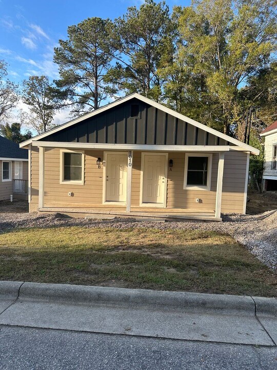 1010 Mercer St SW-Unit -1010-A in Wilson, NC - Building Photo