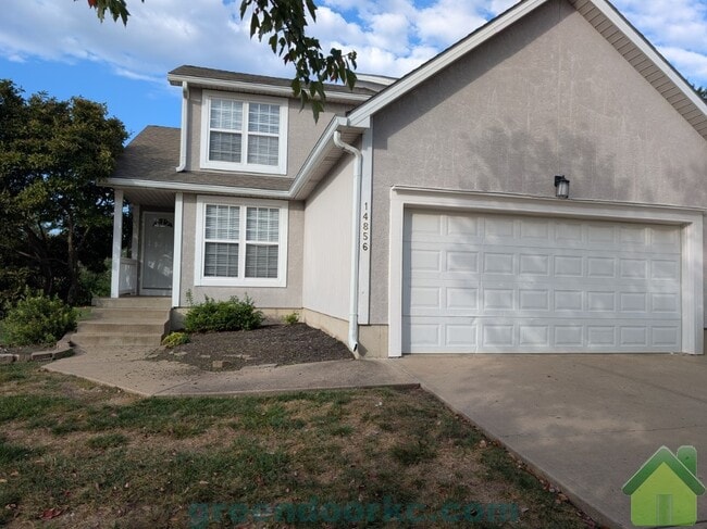 14856 Robinson St in Overland Park, KS - Building Photo - Building Photo