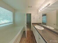 3892 Alderwoods Dr photo'