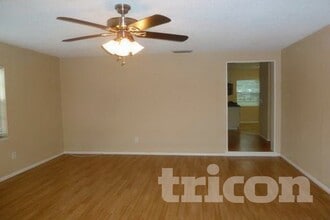 7649 Stratford Blvd in Orlando, FL - Foto de edificio - Building Photo