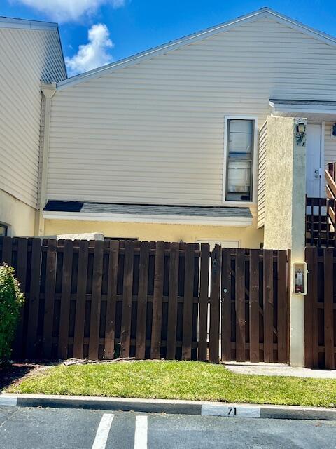 property at 641 Executive Center Dr