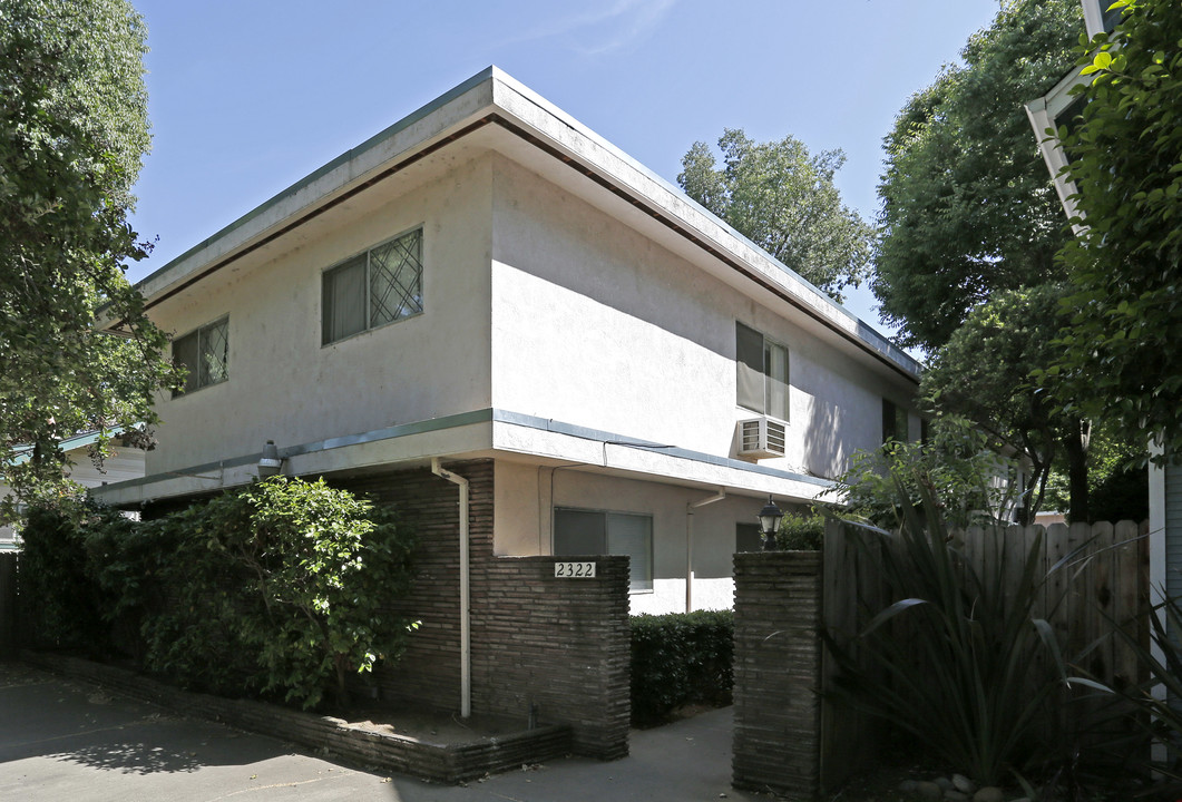 2322 C St in Sacramento, CA - Building Photo