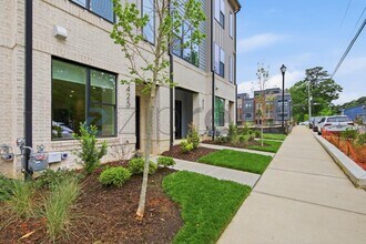 425 S Walker St in Cary, NC - Building Photo - Building Photo