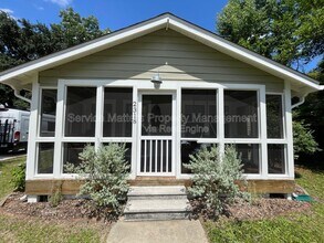 2318 N 17th Ave in Pensacola, FL - Building Photo - Building Photo