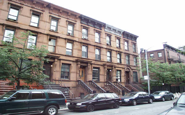 347 W 121st St in New York, NY - Building Photo